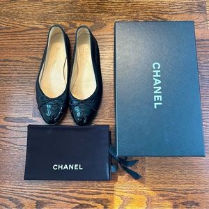 Authentic Chanel Black Lambskin & Patent Cap Toe ballet flats Size 36.5